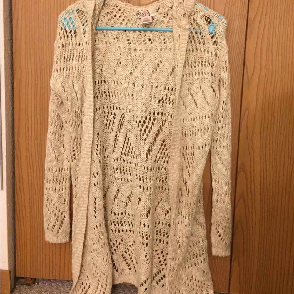 Cute comfy sweater!